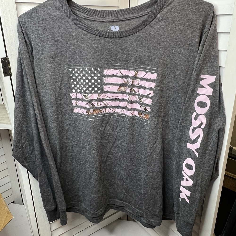 Mossy Oak by Willow Trails Women's 1X Gray Pink Camo Flag Logo LS T-Shirt EUC